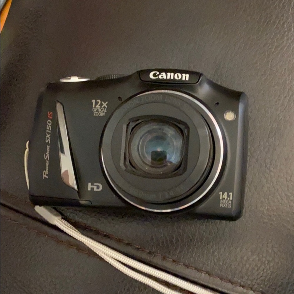 Canon Power Shot HD camera with case